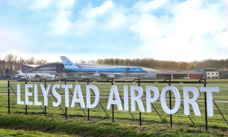 lelystad airport500x300